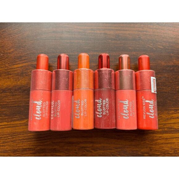 Revlon Kiss Cloud Blotted Lip Color Lot of 6 - Picture 1 of 1